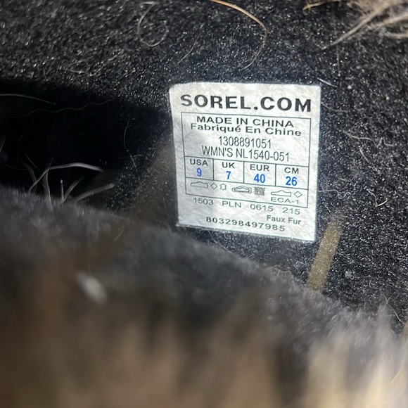 Sorel boots - Picture 5 of 5